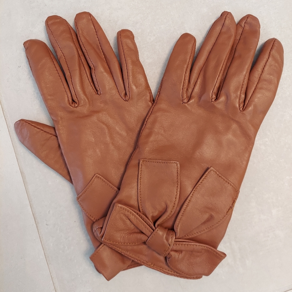 Caramel Gloves